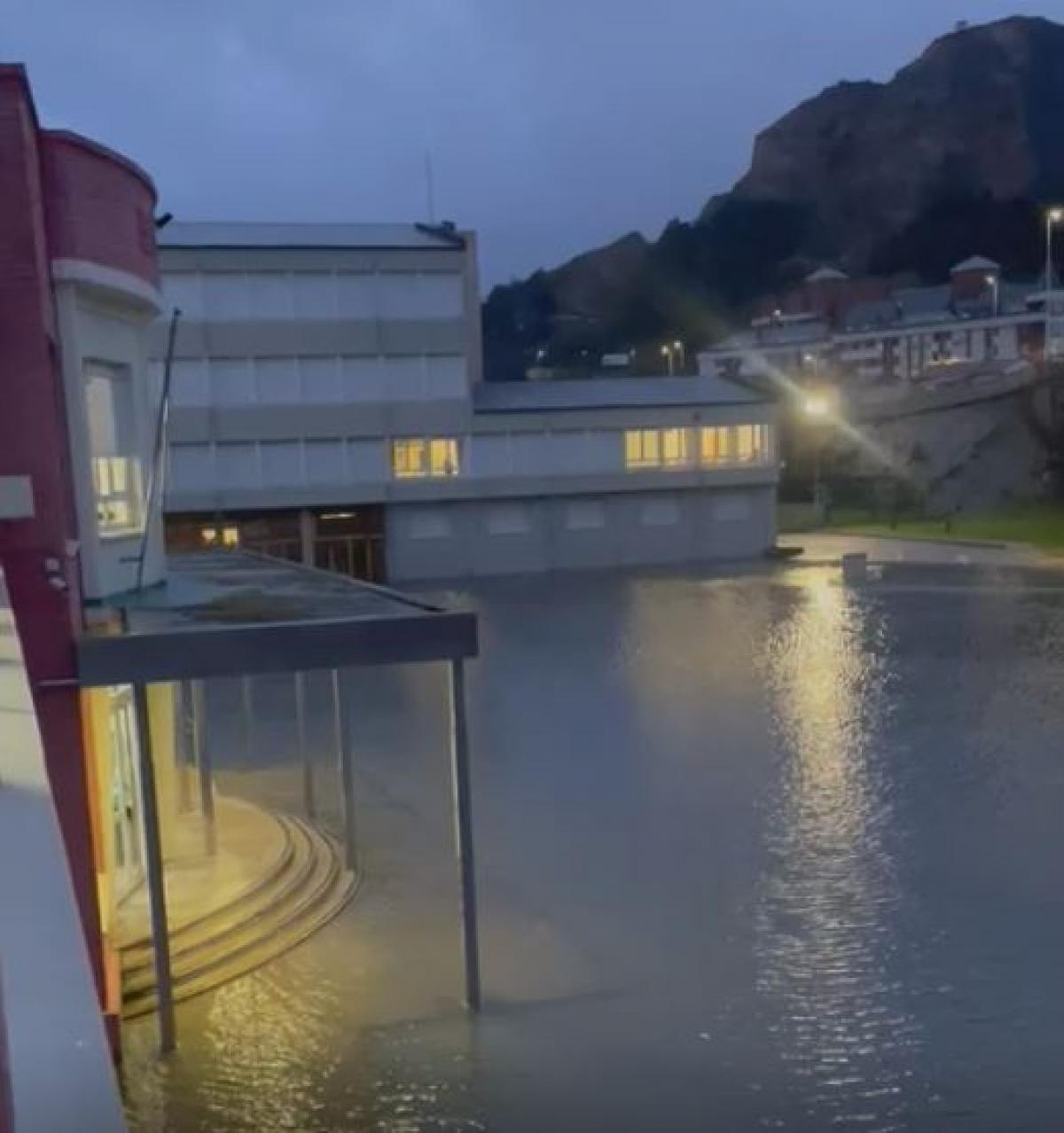 Inundacin en el IES Augusto Gonzlez de Linares