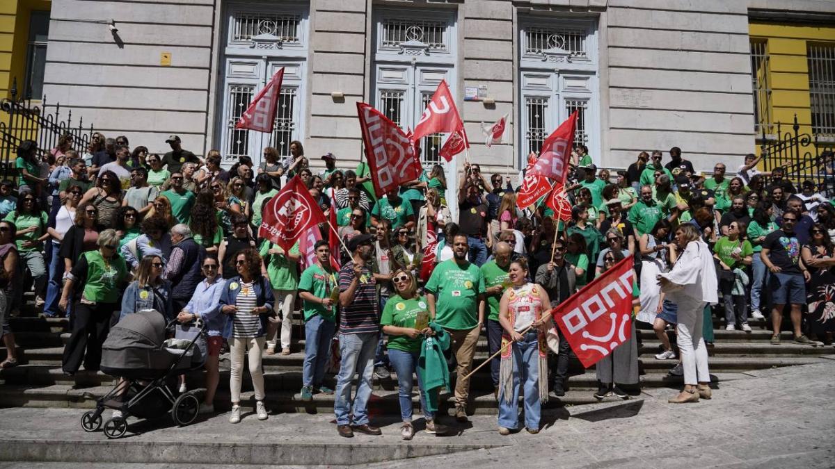 CCOO denuncia nuevas imposiciones de la Consejería