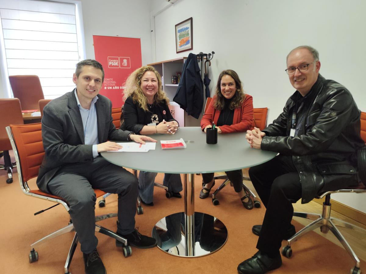 CCOO se reúne con los grupos parlamentarios de PRC y PSOE
